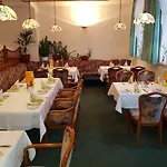 Am Rossplan 3*