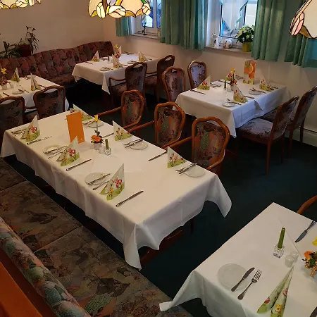 Hotel Am Rossplan 3*